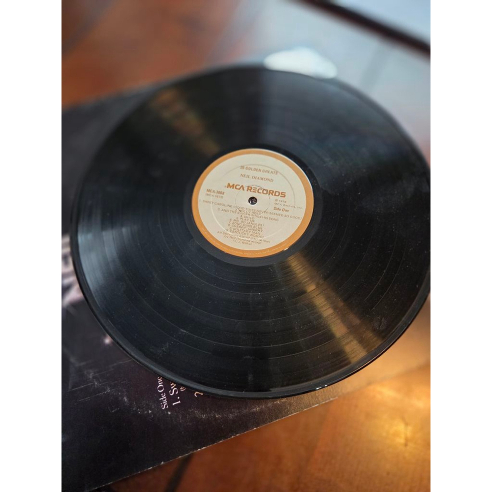 Neil Diamond 20 Golden Greats Vinyl Record - Picture 4 of 4
